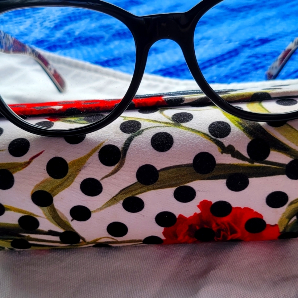 Dolce  Gabbana eyes  glasses